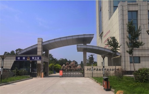  石家莊中英航空學(xué)校學(xué)費(fèi)貴嗎？   